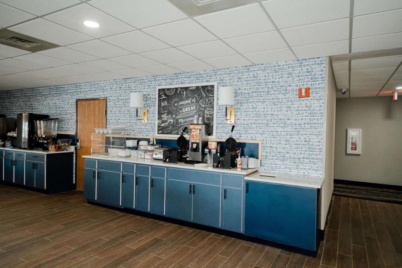 Americinn By Wyndham Tomahawk Exterior photo